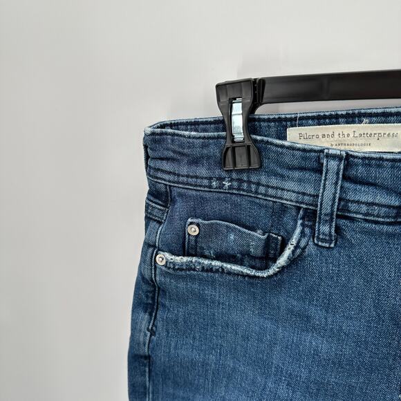 ANTHROPOLOGIE Pilcro & The Letterpress Slim Boyfriend Denim Cuffed Shorts // 28 - Picture 2 of 6